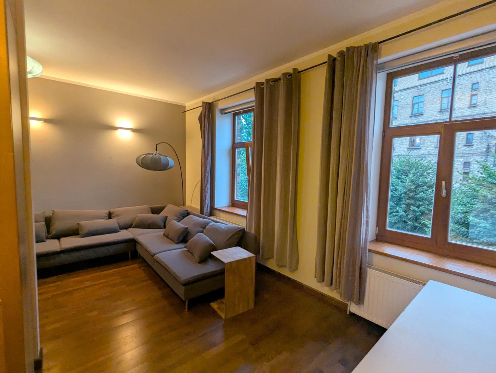 Midcentury Modern, Quiet, 40M Studio With Bath Ryga Zewnętrze zdjęcie